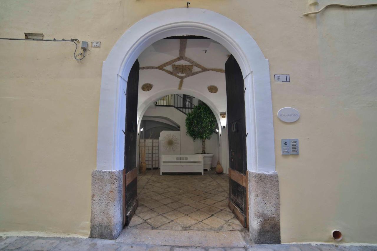 Palazzo Zacheo Bed & Breakfast Gallipoli Exterior photo